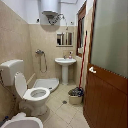 Apartment Mali Robit Durres *